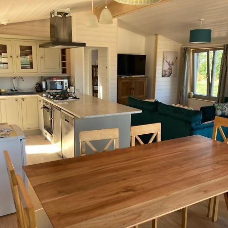 Stag Lodge School House Farm Leighton  Екстериор снимка