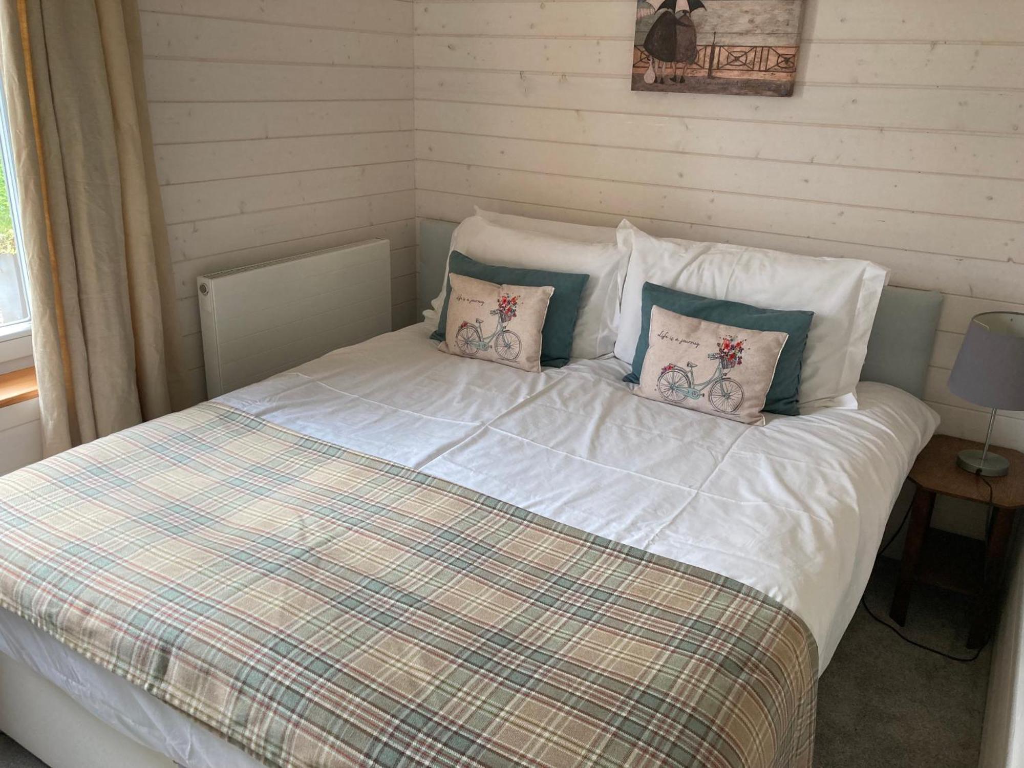 Stag Lodge School House Farm Leighton  Екстериор снимка